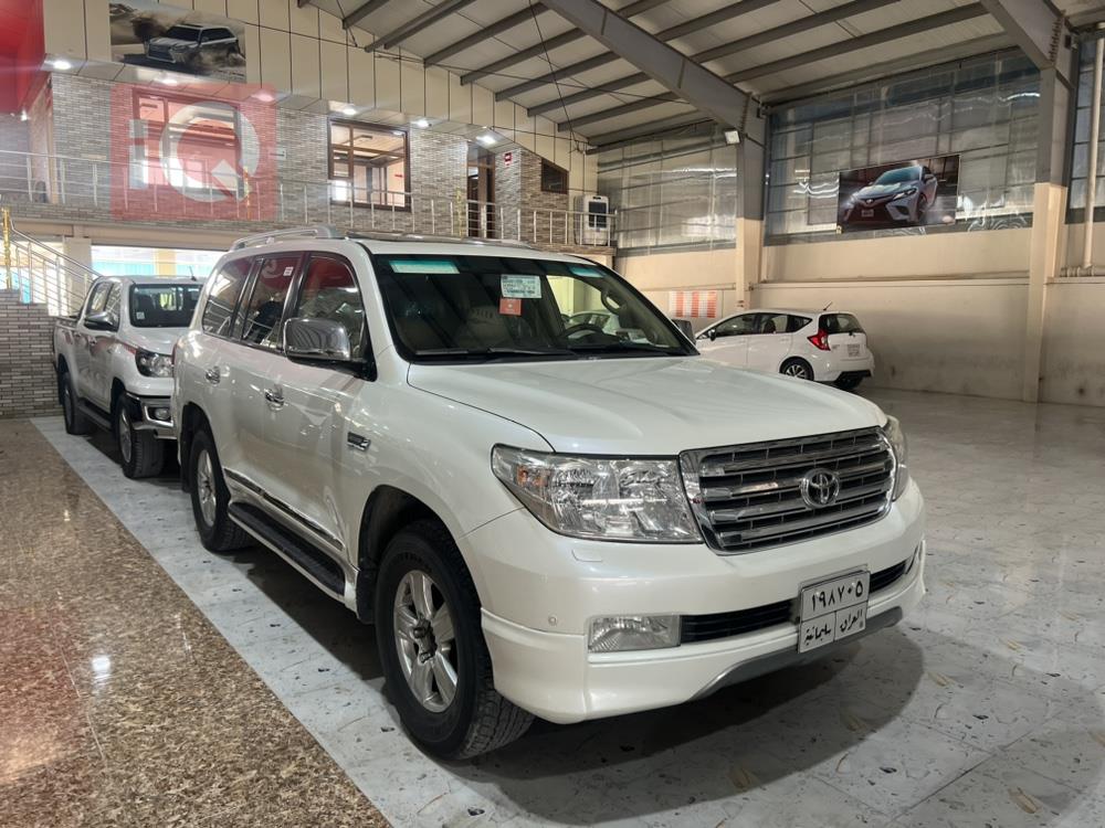 تويوتا لاندكروزر